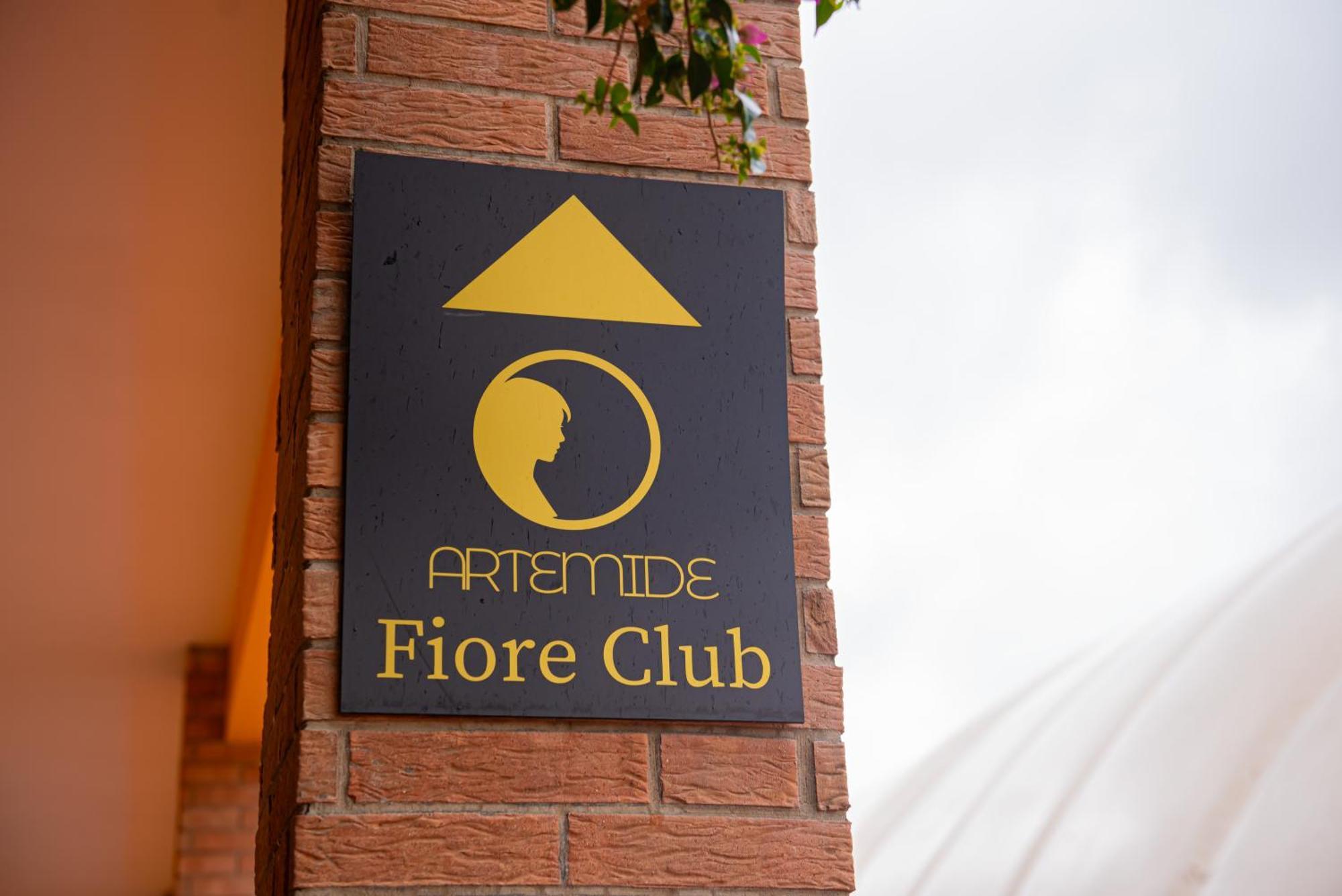 Artemide "Fiore Club" B&B Suite Spa Giffoni Valle Piana Dış mekan fotoğraf